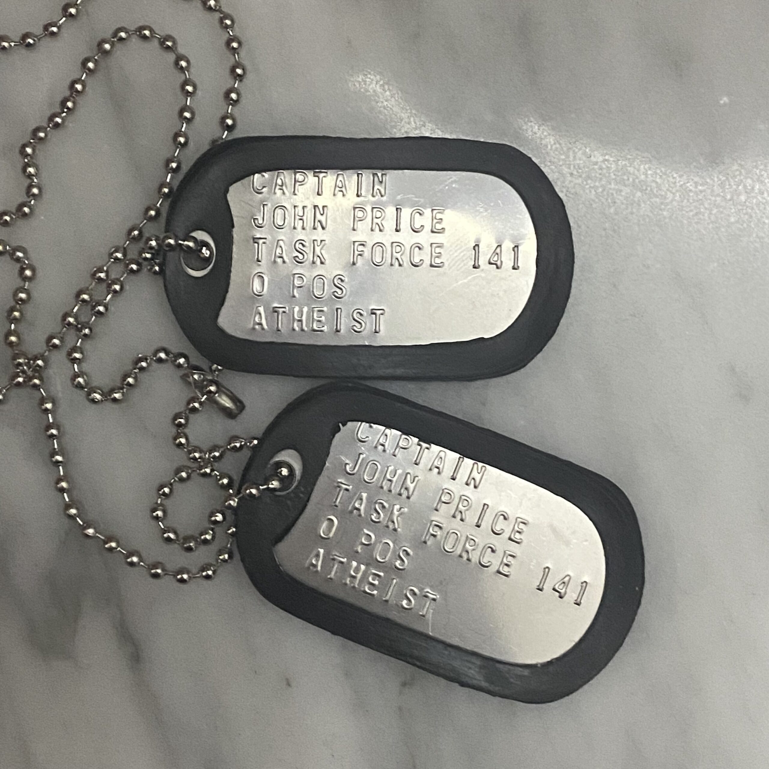 piastrine dog tags john price call of duty