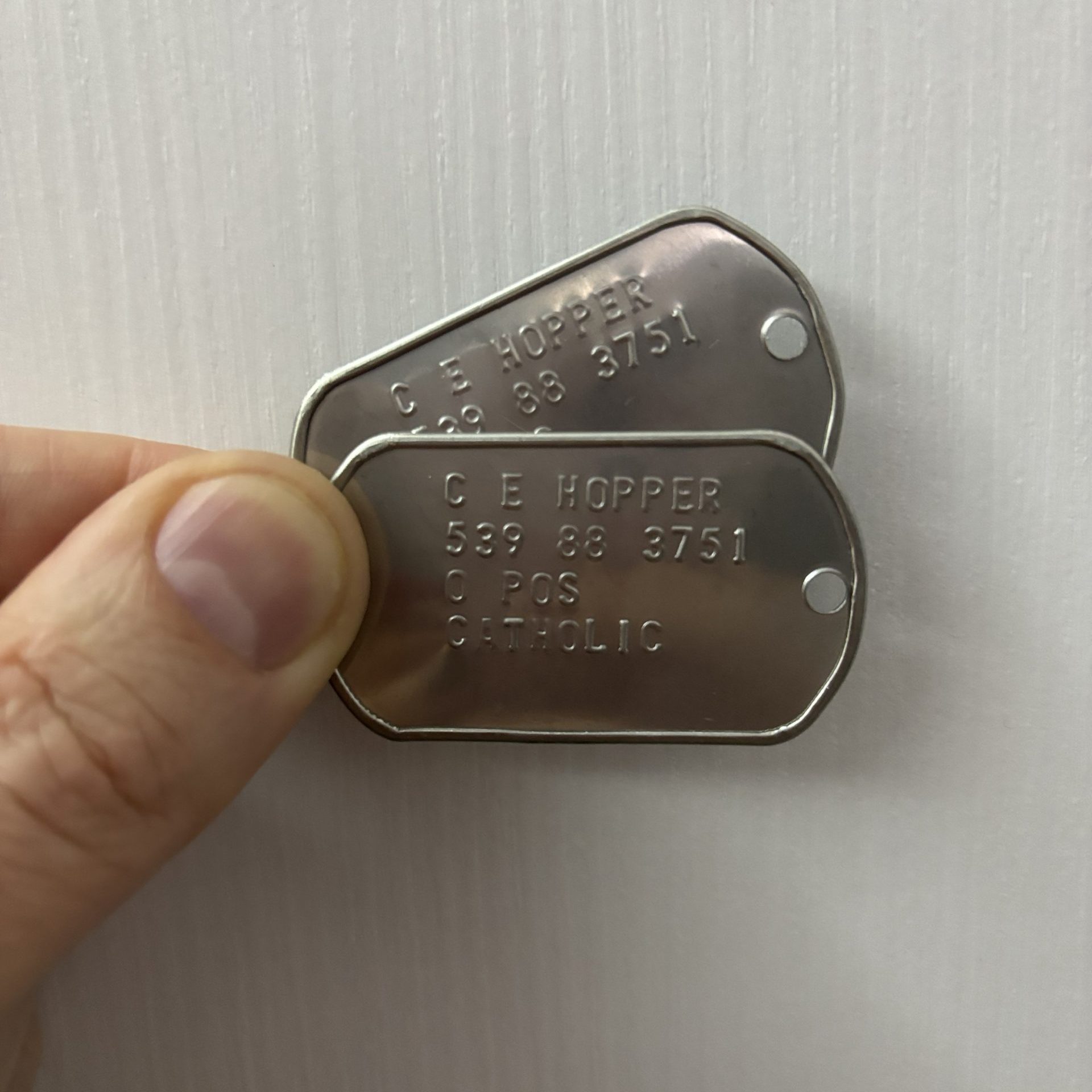 Piastrine dog tags C E Jim Hopper Predator